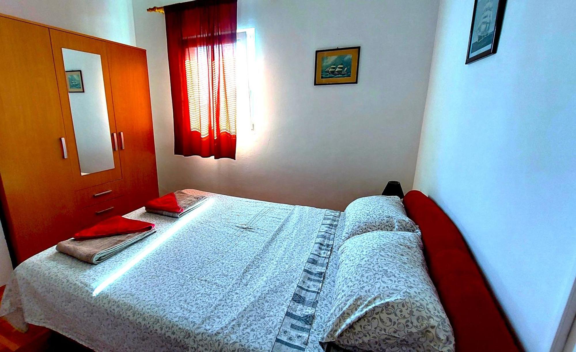 Apartments Marta Zaboric Bagian luar foto